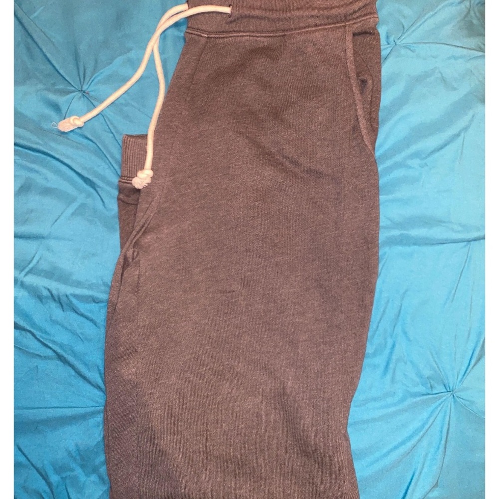 American Eagle joggers